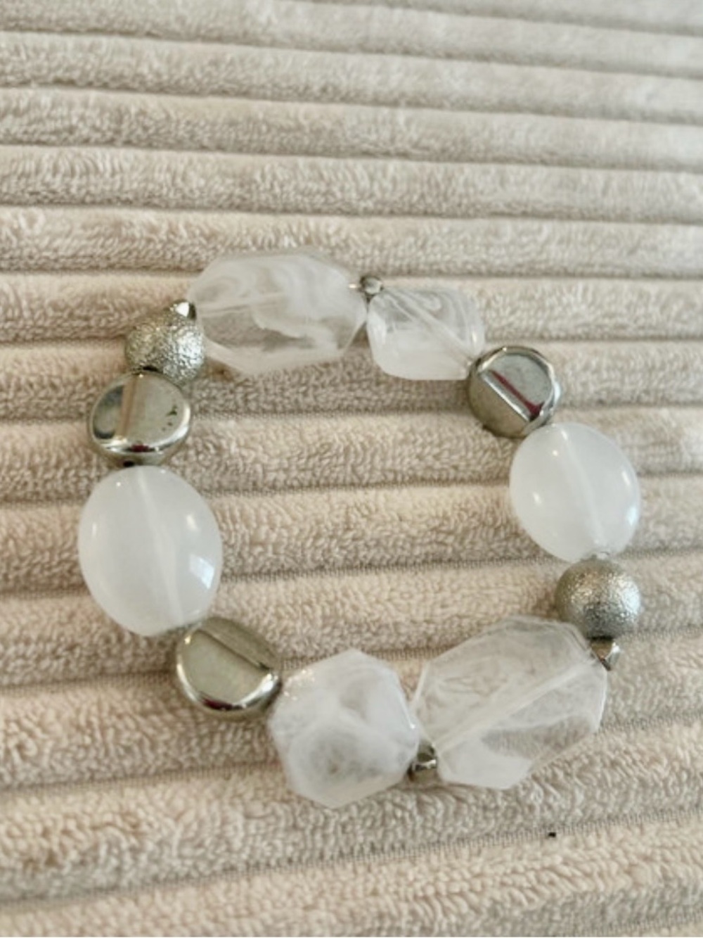 paparazzi White and Silver Bead Stretch Bracelet